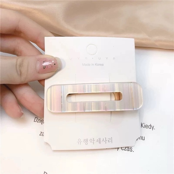 4pc Hair Clips - Picture 3 of 8